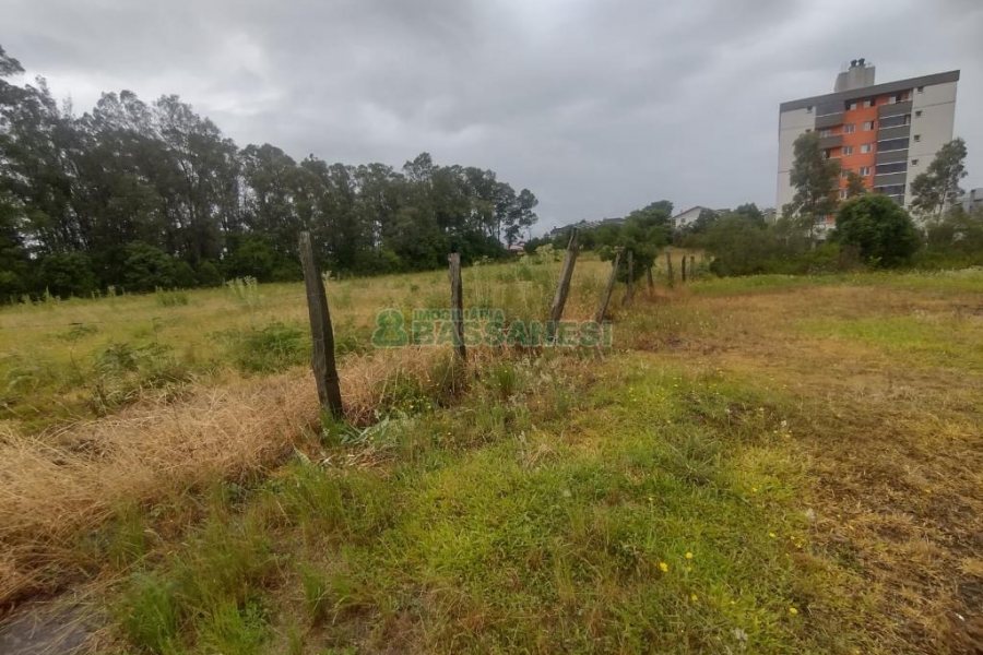 Terreno, no bairro Desvio Rizzo em Caxias do Sul para Comprar