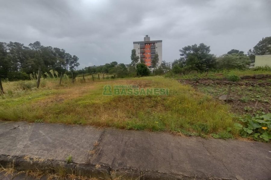 Terreno, no bairro Desvio Rizzo em Caxias do Sul para Comprar
