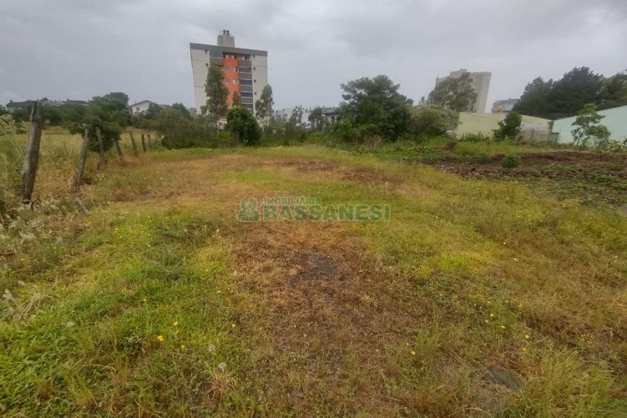 Terreno, no bairro Desvio Rizzo em Caxias do Sul para Comprar