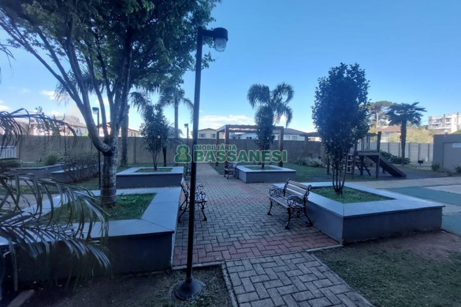 Apartamento com 53m², 2 dormitórios, 1 vaga, no bairro Lourdes em Caxias do Sul para Alugar