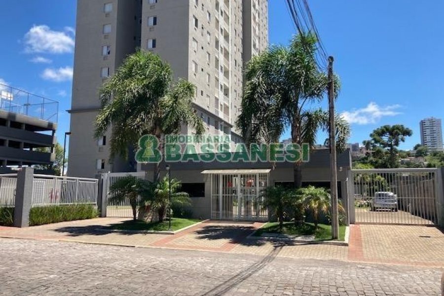 Apartamento com 53m², 2 dormitórios, 1 vaga, no bairro Lourdes em Caxias do Sul para Alugar