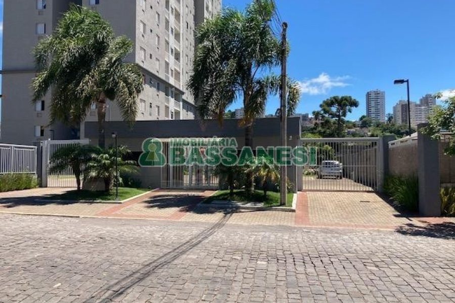 Apartamento com 53m², 2 dormitórios, 1 vaga, no bairro Lourdes em Caxias do Sul para Alugar