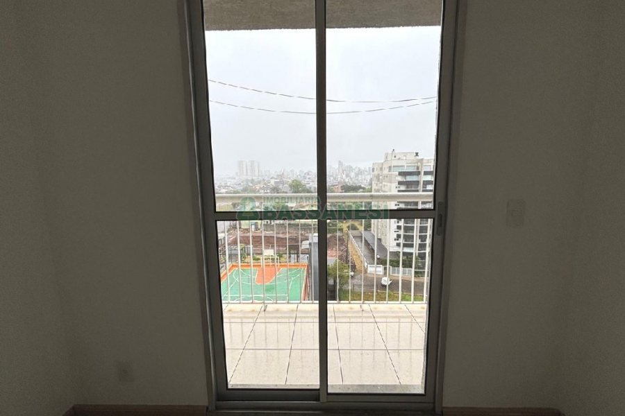 Apartamento com 53m², 2 dormitórios, 1 vaga, no bairro Lourdes em Caxias do Sul para Alugar