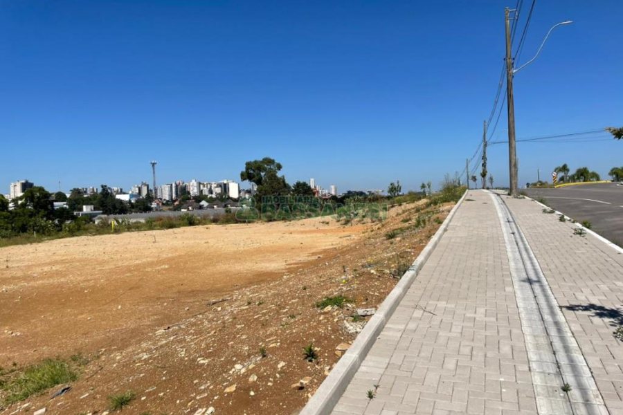Terreno, no bairro Interlagos em Caxias do Sul para Comprar