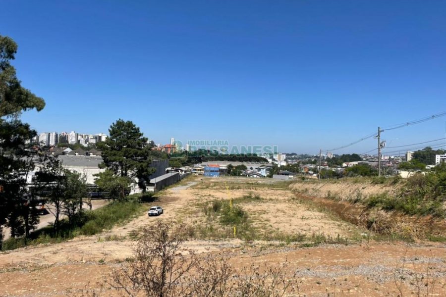 Terreno, no bairro Interlagos em Caxias do Sul para Comprar