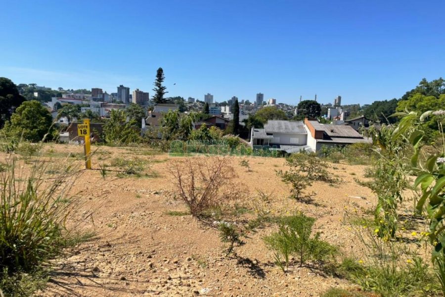 Terreno, no bairro Interlagos em Caxias do Sul para Comprar