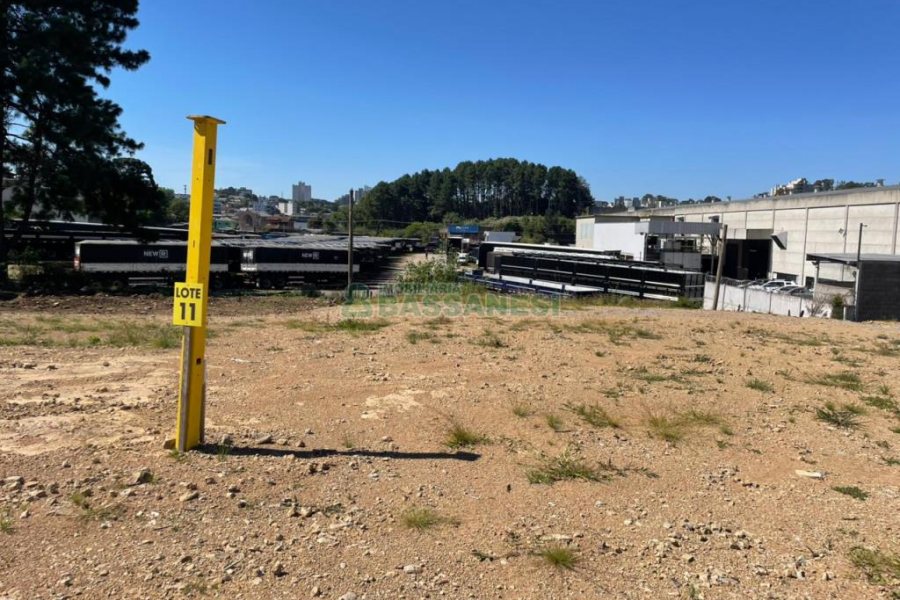 Terreno, no bairro Interlagos em Caxias do Sul para Comprar