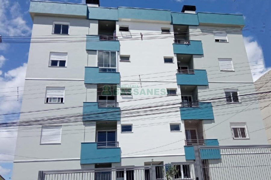 Apto Mobiliado com 58m², 2 dormitórios, 1 vaga, no bairro Desvio Rizzo em Caxias do Sul para Alugar