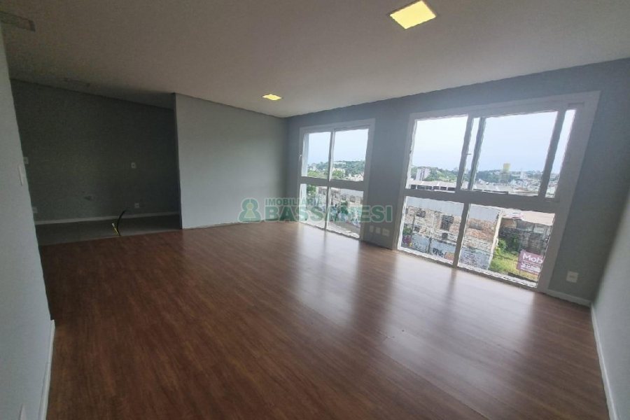 Apartamento com 48m², 1 dormitório, 1 vaga, no bairro Santa Catarina em Caxias do Sul para Alugar ou Comprar
