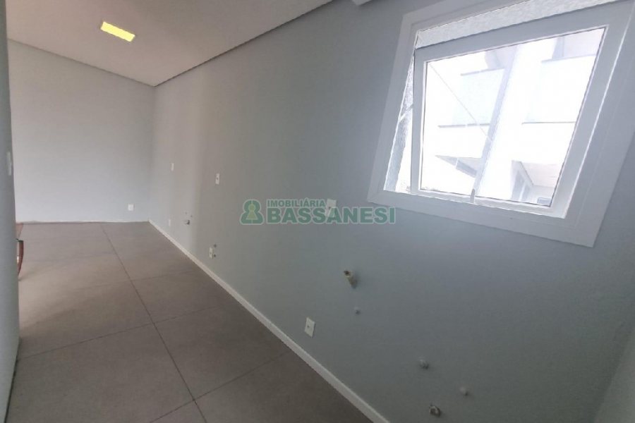 Apartamento com 48m², 1 dormitório, 1 vaga, no bairro Santa Catarina em Caxias do Sul para Alugar ou Comprar