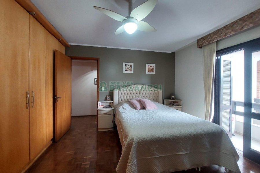 Apto Mobiliado com 177m², 3 dormitórios, 2 vagas, no bairro Rio Branco em Caxias do Sul para Alugar