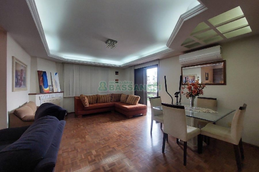 Apto Mobiliado com 177m², 3 dormitórios, 2 vagas, no bairro Rio Branco em Caxias do Sul para Alugar