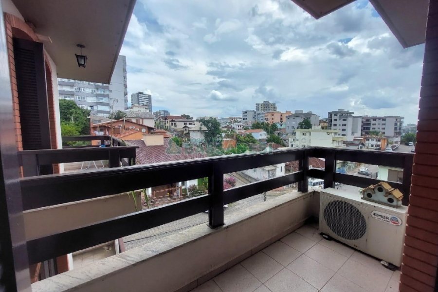 Apto Mobiliado com 177m², 3 dormitórios, 2 vagas, no bairro Rio Branco em Caxias do Sul para Alugar