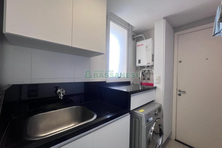 Apto Mobiliado com 111m², 3 dormitórios, 2 vagas, no bairro Cristo Redentor em Caxias do Sul para Alugar