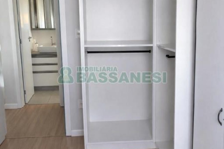 Apartamento com 53m², 2 dormitórios, 2 vagas, no bairro Esplanada em Caxias do Sul para Alugar
