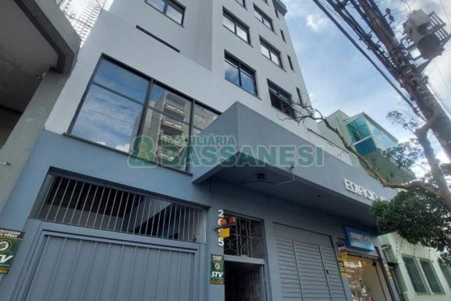 Sala com 40m², no bairro São Pelegrino em Caxias do Sul para Alugar