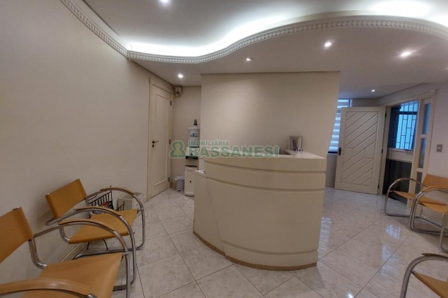 Sala com 40m², no bairro São Pelegrino em Caxias do Sul para Alugar