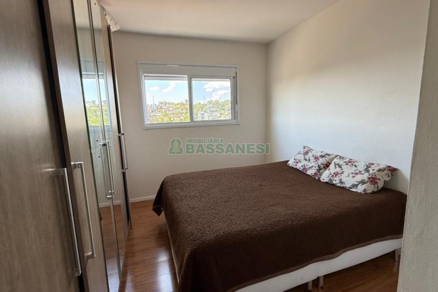 Apartamento com 70m², 2 dormitórios, 1 vaga, no bairro Santa Catarina em Caxias do Sul para Comprar