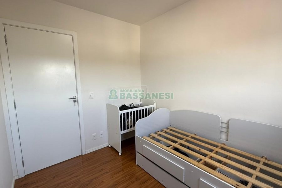 Apartamento com 70m², 2 dormitórios, 1 vaga, no bairro Santa Catarina em Caxias do Sul para Comprar