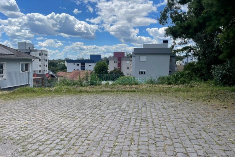 Terreno, no bairro Vinhedos em Caxias do Sul para Comprar