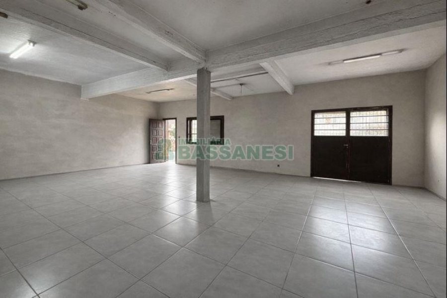 Loja com 70m², no bairro São José em Caxias do Sul para Alugar