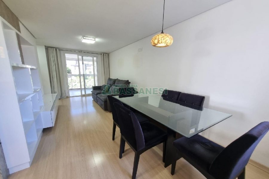 Apto Mobiliado com 84m², 2 dormitórios, 2 vagas, no bairro Panazzolo em Caxias do Sul para Alugar