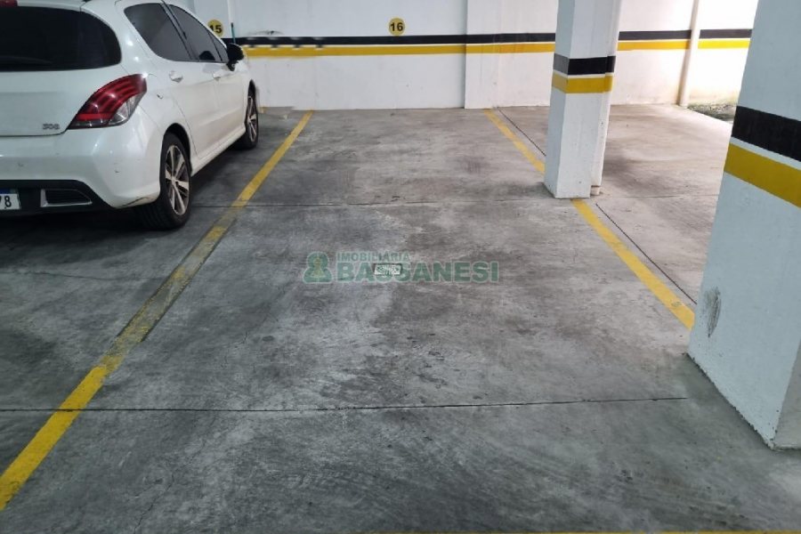 Apto Mobiliado com 84m², 2 dormitórios, 2 vagas, no bairro Panazzolo em Caxias do Sul para Alugar