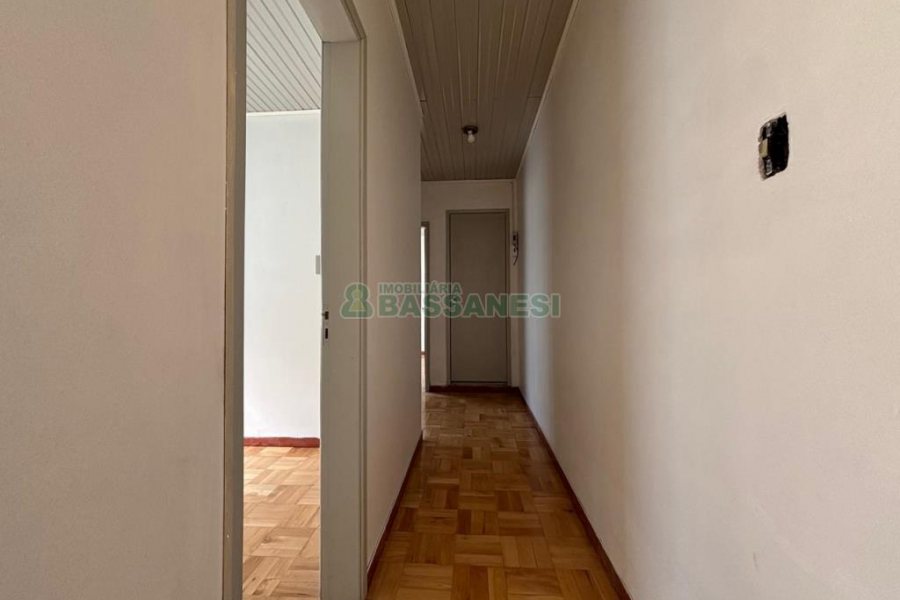 Casa com 52m², 2 dormitórios, no bairro Cruzeiro em Caxias do Sul para Alugar