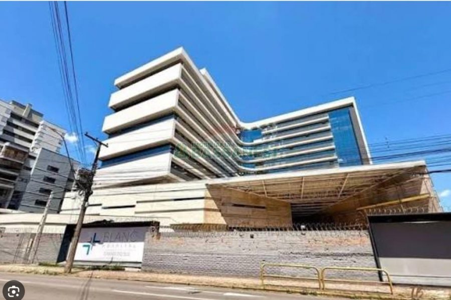 Sala com 42m², 1 vaga, no bairro Pio X em Caxias do Sul para Alugar