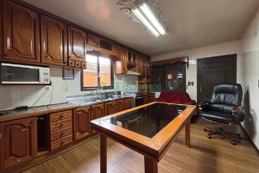 Casa com 120m², 3 dormitórios, 1 vaga, no bairro São José em Caxias do Sul para Alugar