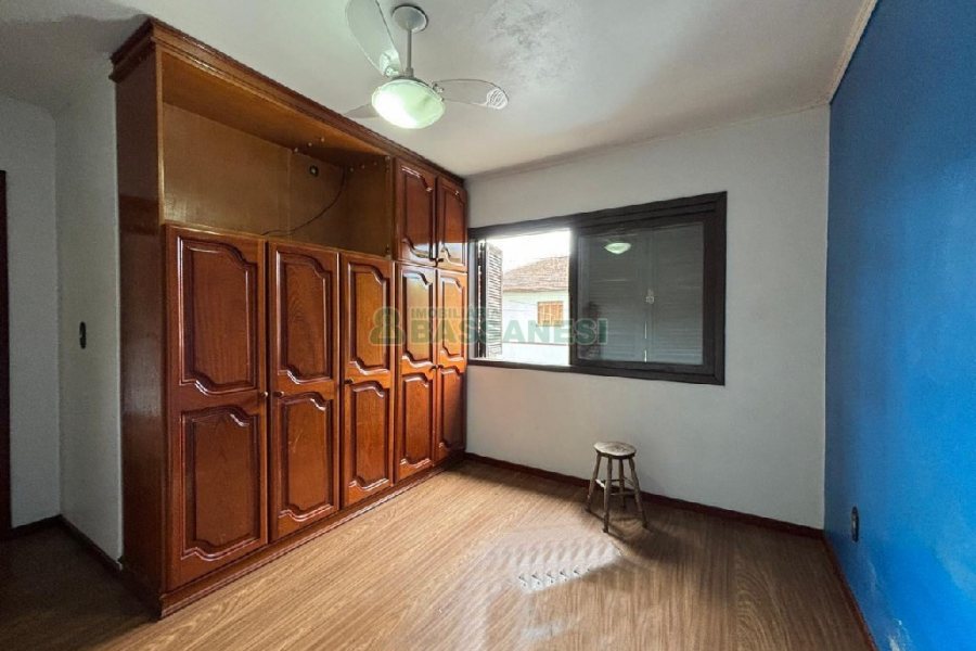 Casa com 120m², 3 dormitórios, 1 vaga, no bairro São José em Caxias do Sul para Alugar