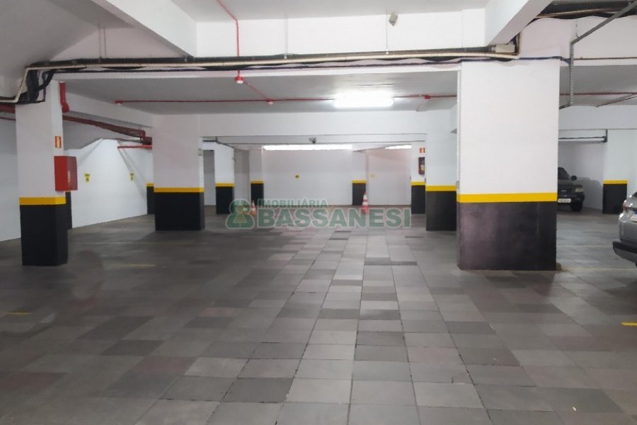 Sala com 516m², no bairro São Pelegrino em Caxias do Sul para Alugar