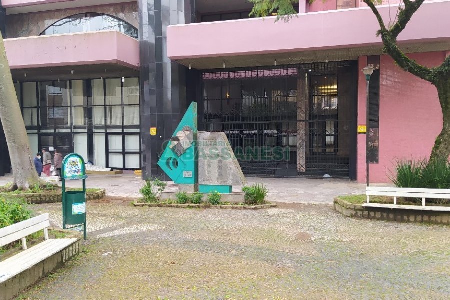 Sala com 516m², no bairro São Pelegrino em Caxias do Sul para Alugar