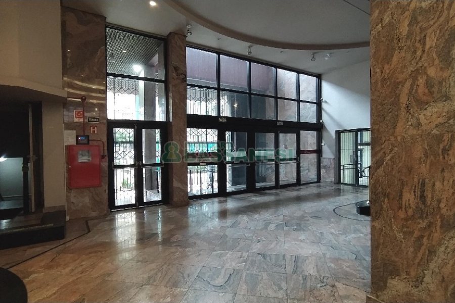 Sala com 516m², no bairro São Pelegrino em Caxias do Sul para Alugar
