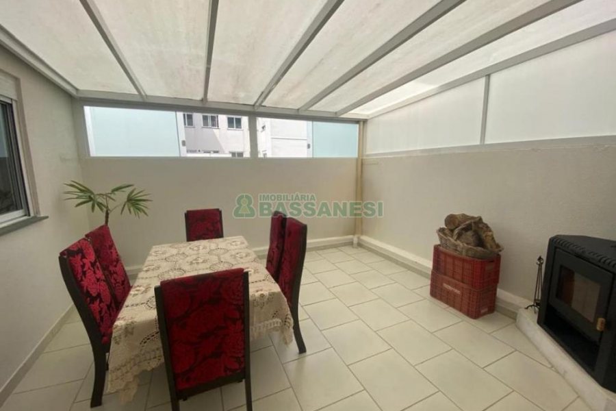 Apartamento com 108m², 2 dormitórios, 2 vagas, no bairro Ana Rech em Caxias do Sul para Comprar