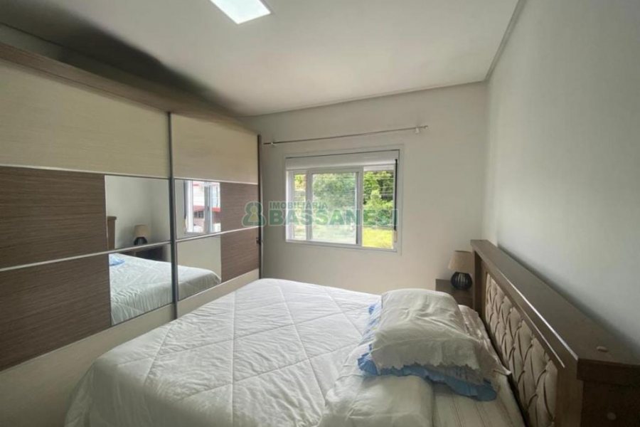 Apartamento com 108m², 2 dormitórios, 2 vagas, no bairro Ana Rech em Caxias do Sul para Comprar
