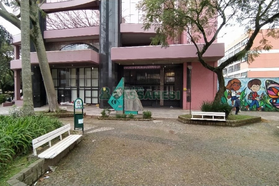 Sala com 399m², no bairro São Pelegrino em Caxias do Sul para Alugar