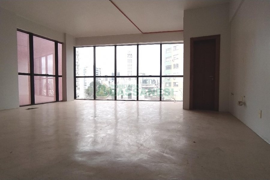 Sala com 399m², no bairro São Pelegrino em Caxias do Sul para Alugar
