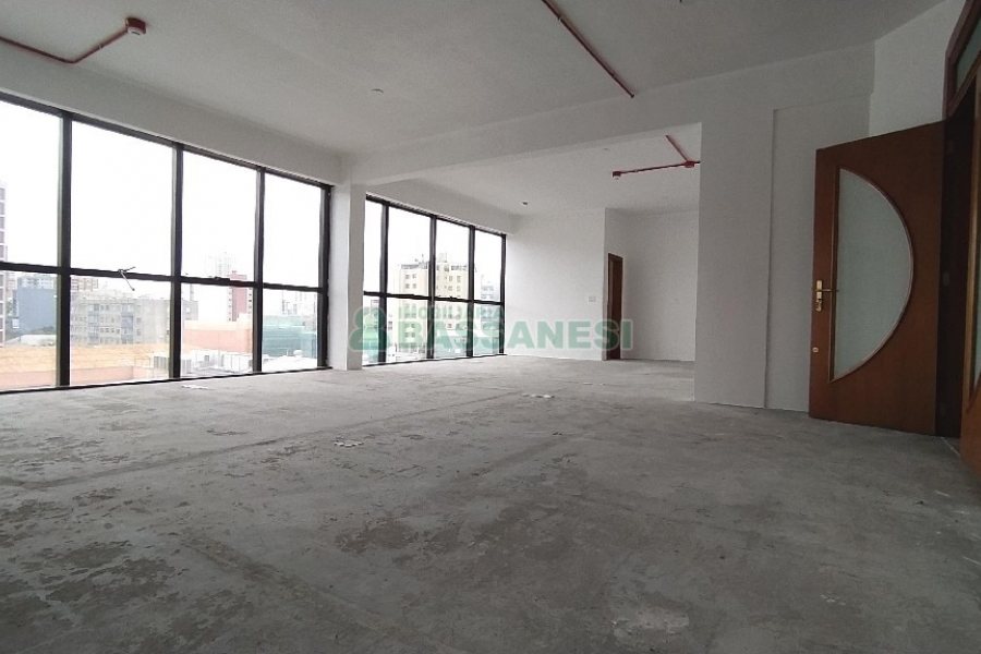 Sala com 516m², no bairro São Pelegrino em Caxias do Sul para Alugar
