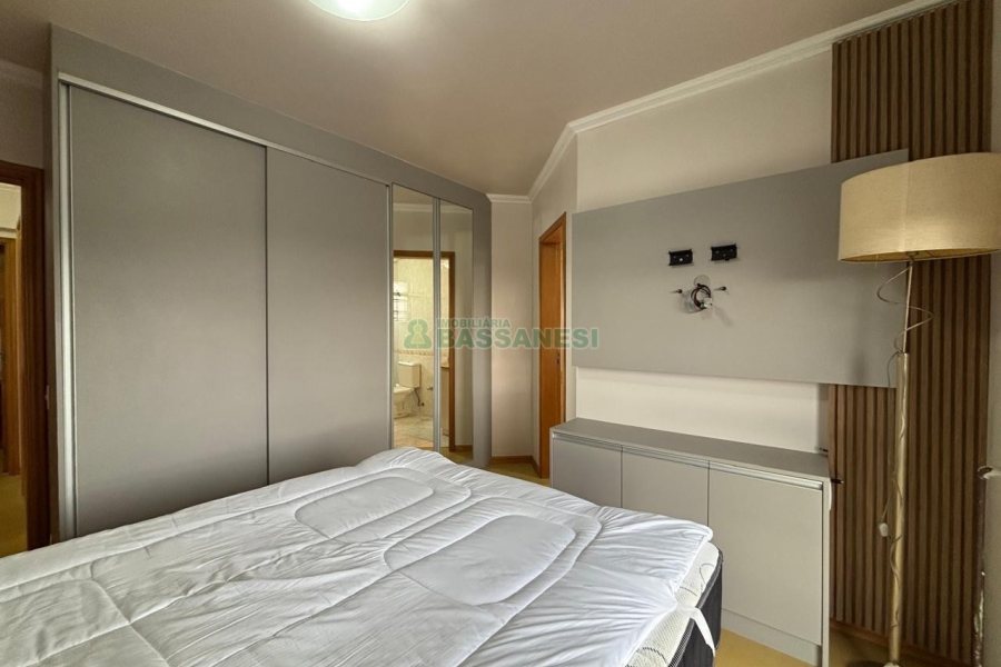 Apto Mobiliado com 115m², 3 dormitórios, 2 vagas, no bairro Jardim América em Caxias do Sul para Alugar