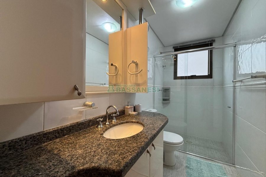Apto Mobiliado com 115m², 3 dormitórios, 2 vagas, no bairro Jardim América em Caxias do Sul para Alugar