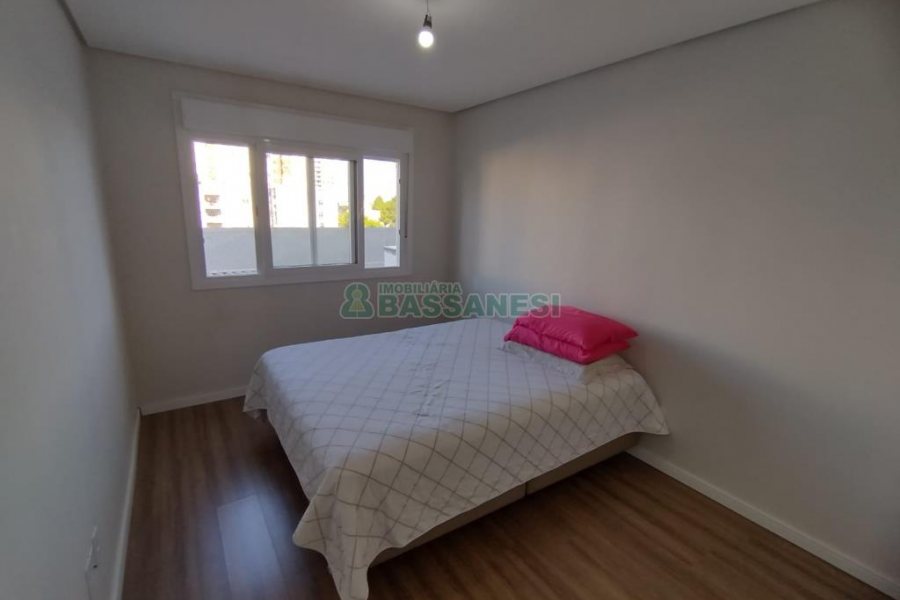Apartamento com 79m², 2 dormitórios, 1 vaga, no bairro Pio X em Caxias do Sul para Comprar