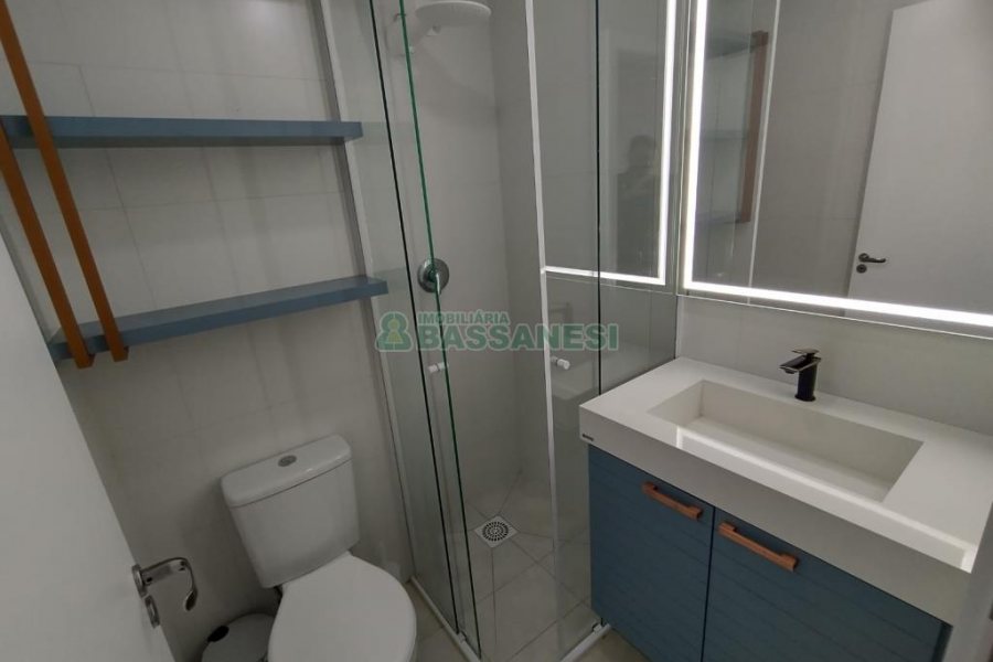 Apartamento com 79m², 2 dormitórios, 1 vaga, no bairro Pio X em Caxias do Sul para Comprar