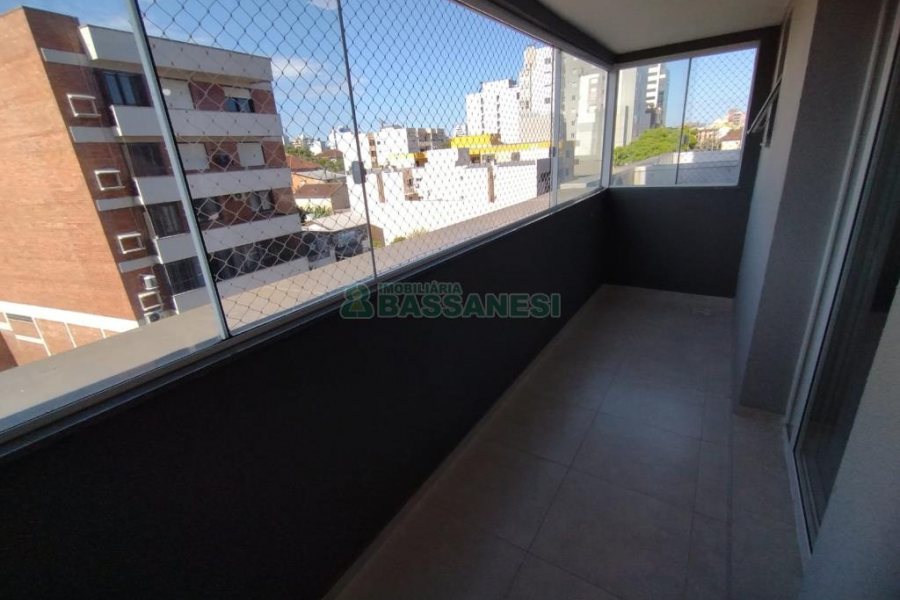 Apartamento com 79m², 2 dormitórios, 1 vaga, no bairro Pio X em Caxias do Sul para Comprar
