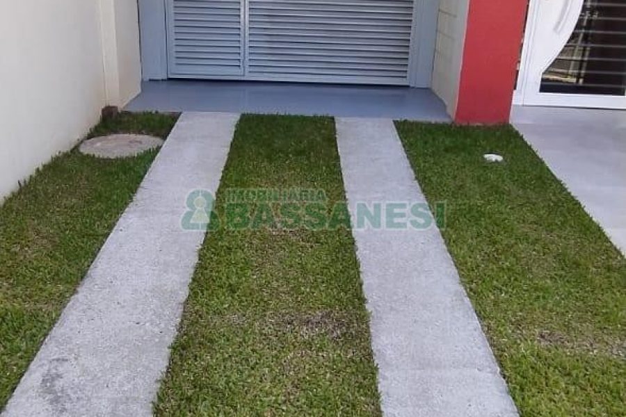 Apartamento com 85m², 2 dormitórios, 2 vagas, no bairro Sagrada Família em Caxias do Sul para Alugar