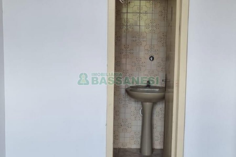 Sala com 64m², no bairro São Ciro em Caxias do Sul para Comprar