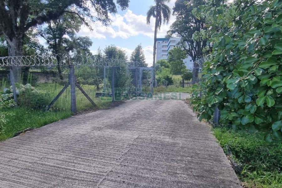 Terreno, no bairro Nossa Senhora do Rosário em Caxias do Sul para Comprar