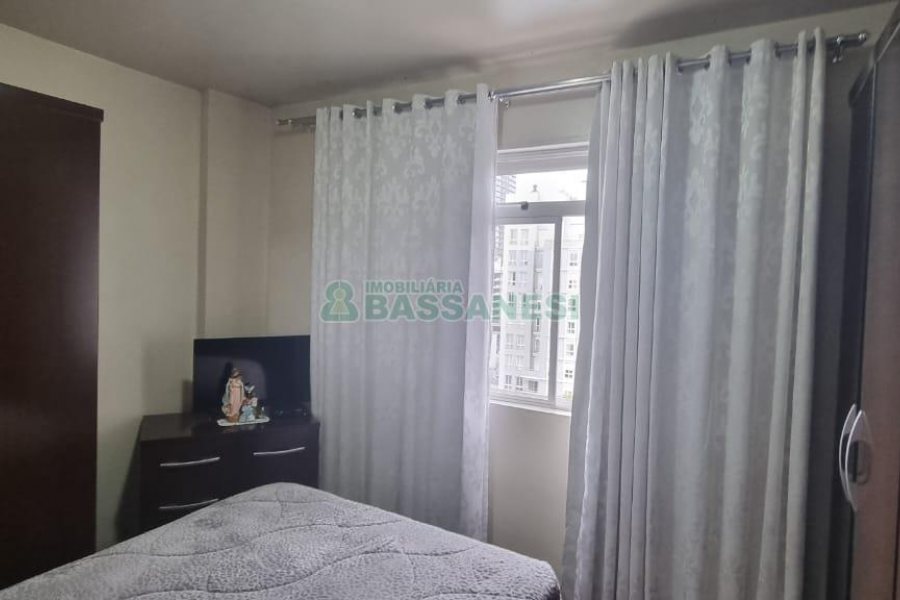 Apartamento com 103m², 3 dormitórios, no bairro Centro em Caxias do Sul para Comprar