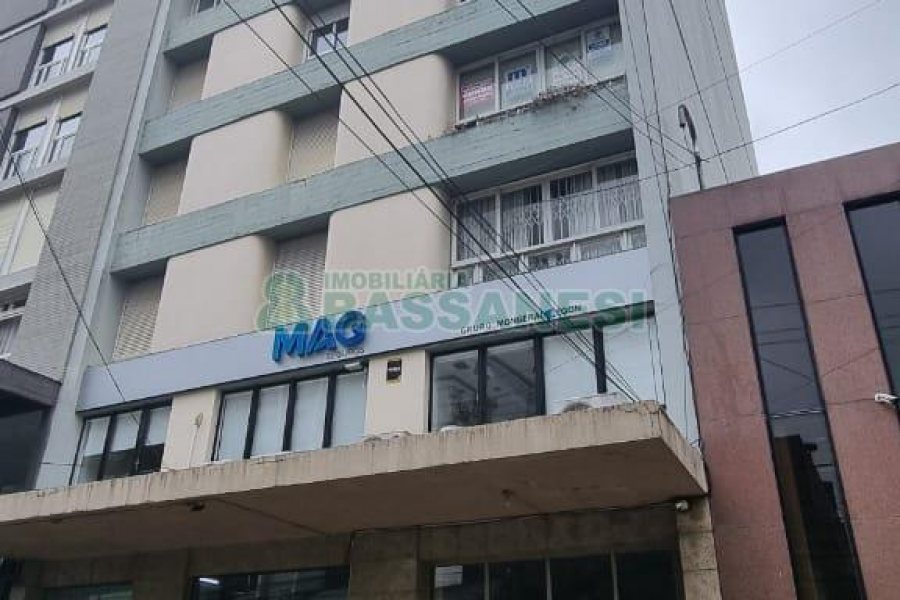 Apartamento com 103m², 3 dormitórios, no bairro Centro em Caxias do Sul para Comprar