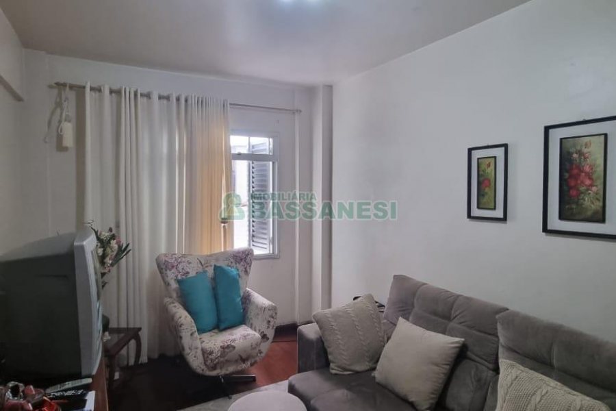 Apartamento com 103m², 3 dormitórios, no bairro Centro em Caxias do Sul para Comprar
